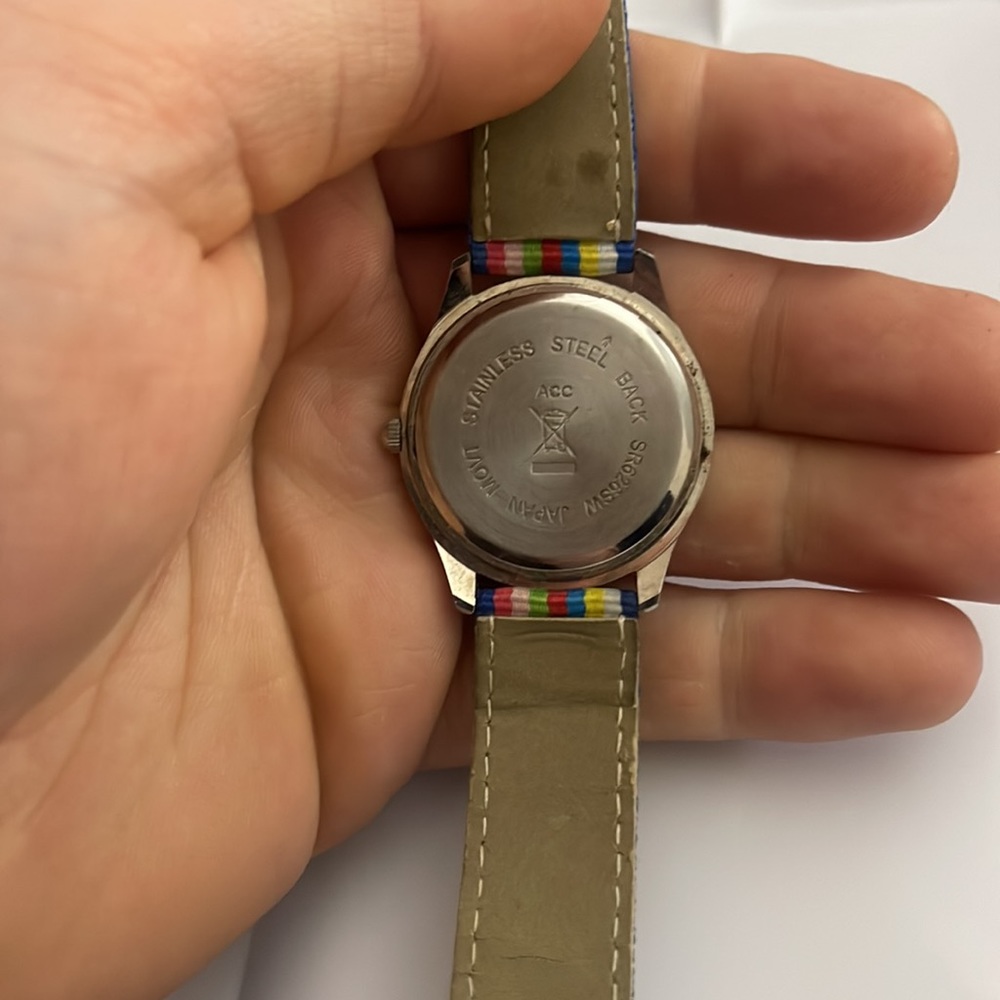 Watch - Picture 2 of 2